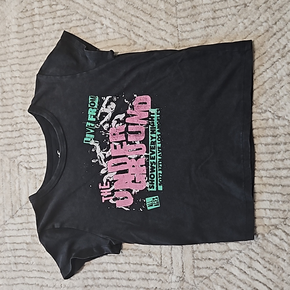 Hollister t-shirt
